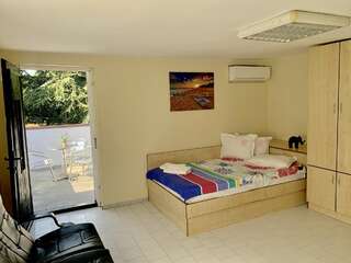 Гостевой дом Jackie House Varna Варна Люкс с балконом-3
